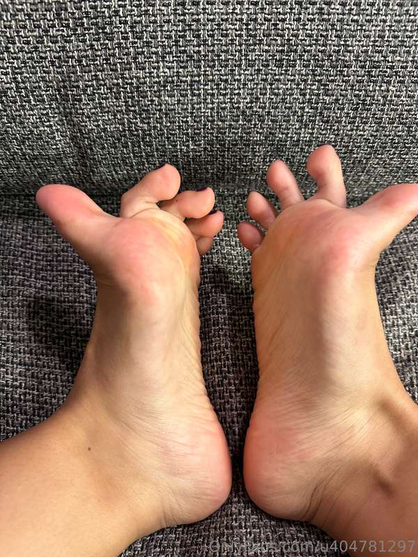 I love rubbing my bare feet on my sofa... Would you like me ..