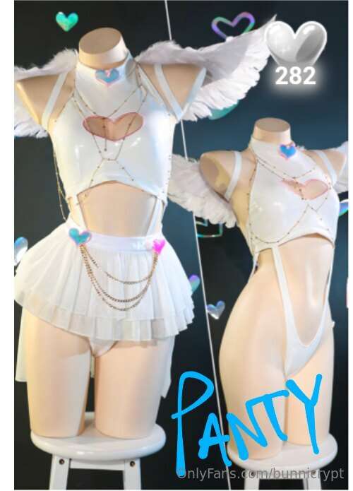 Another set decision poll >:3Which cosplay in shown outfit w..