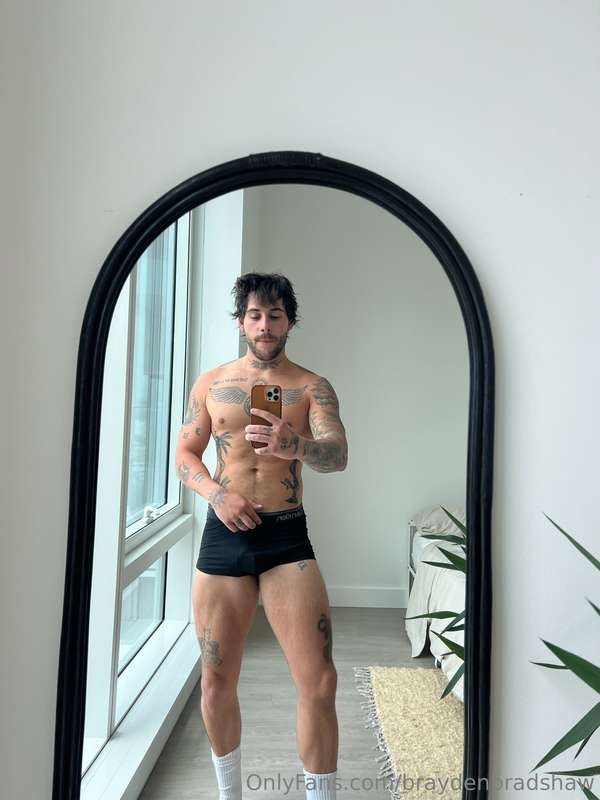sending a package 🍆 to anyone who responds to this😈