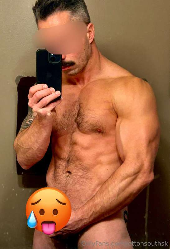 chiselled43