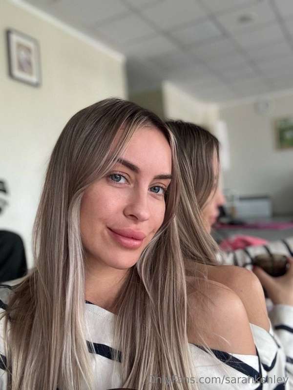 Just sharing with you this new selfie 🤍