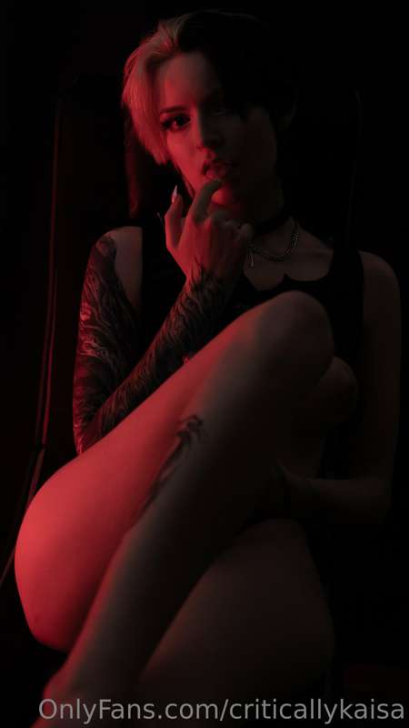 criticallykaisa image #3