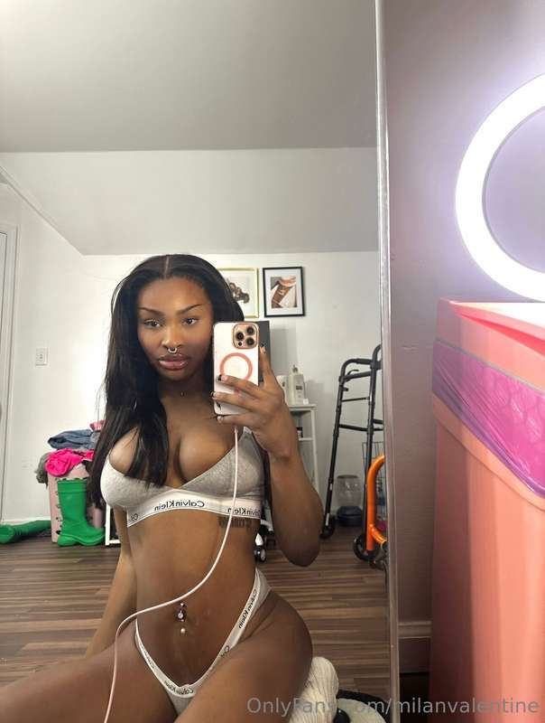 Addicted to me🥰?