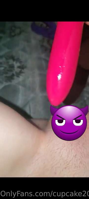 Another long vid of me fingerings myself and using my toy 🥵 ..