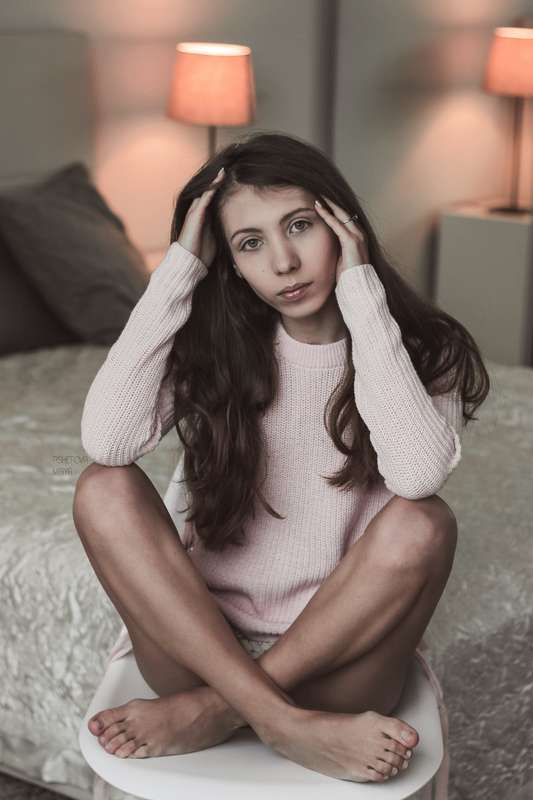 stefanie__moon image #0