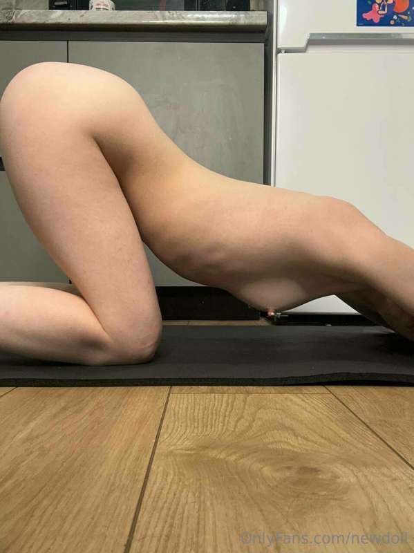 Will you do yoga with me?🤤