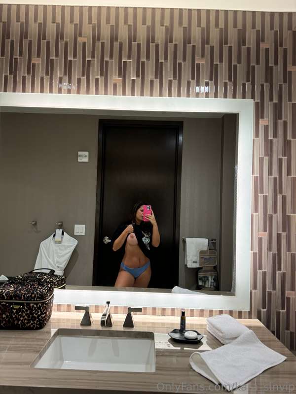Peek a boo 🙈