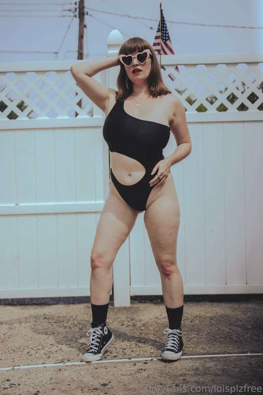 Happy Model Monday!
photographer C Cicoria

sharing some of ..