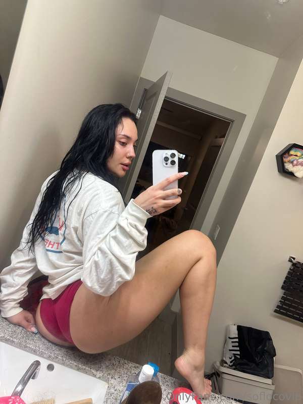 What do you like the most about me? I'm reading the comments..