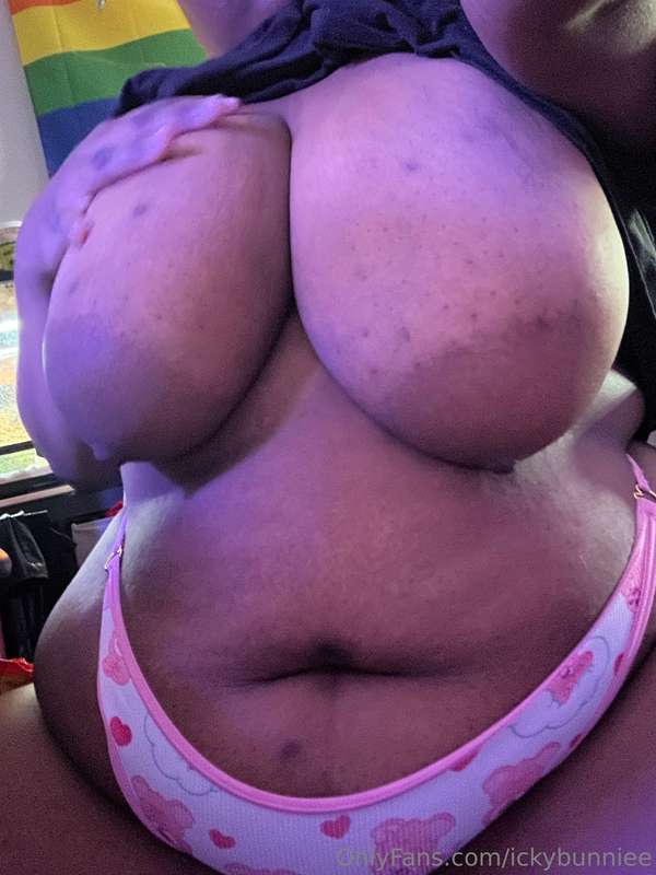 i am simply just a chubby sex toy !