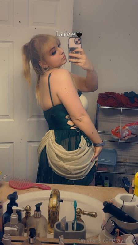 Pieces for colossalcon are slowwwllyy arriving 🤭🤭 if you wan..