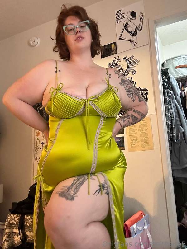 I got all dressed up for the oddities convention, only to di..