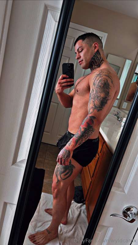 Swipe over to take the boxers off 😜