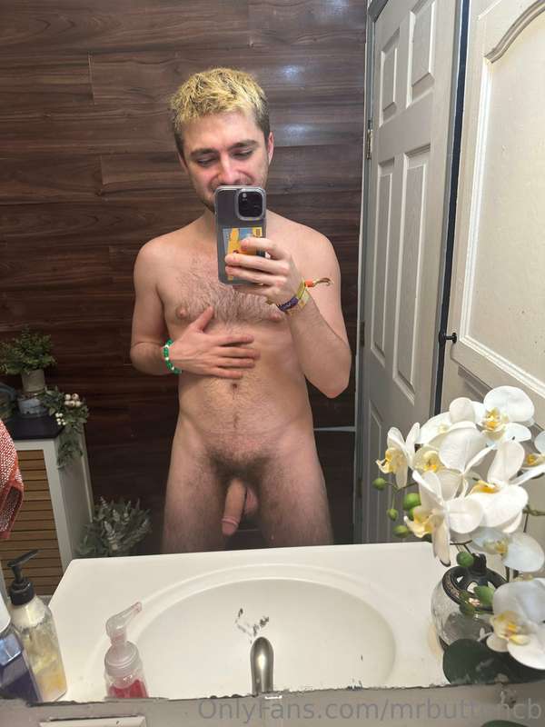 mrbuttoncb image #0