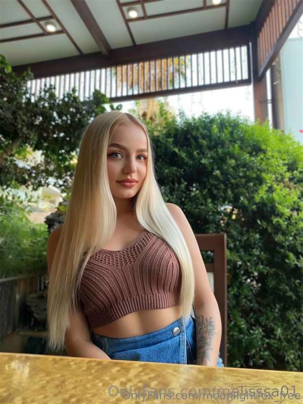 🔥@melisssa01 🔥 18 years old @melisssa01 😱 girl will make you..