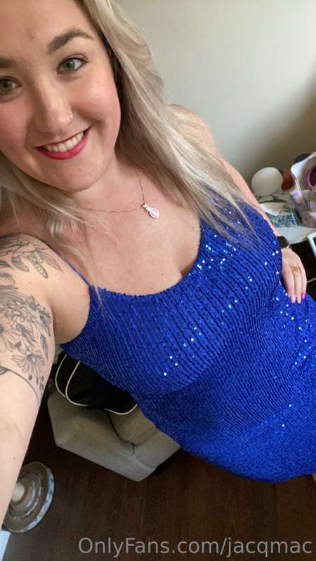 Sometimes I dress up. 👗