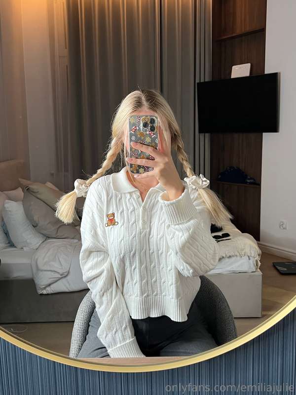 emiliajulie