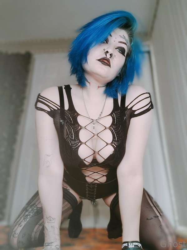 urghostgurl666 image #0
