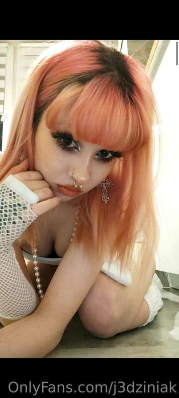 rosiewaifuu