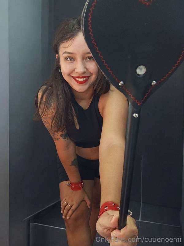 Sexy and a badass in bed 😈❤️ she's here to make your dick ha..