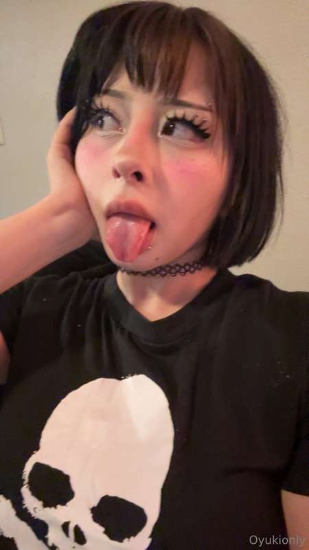 ur favorite girl here :3