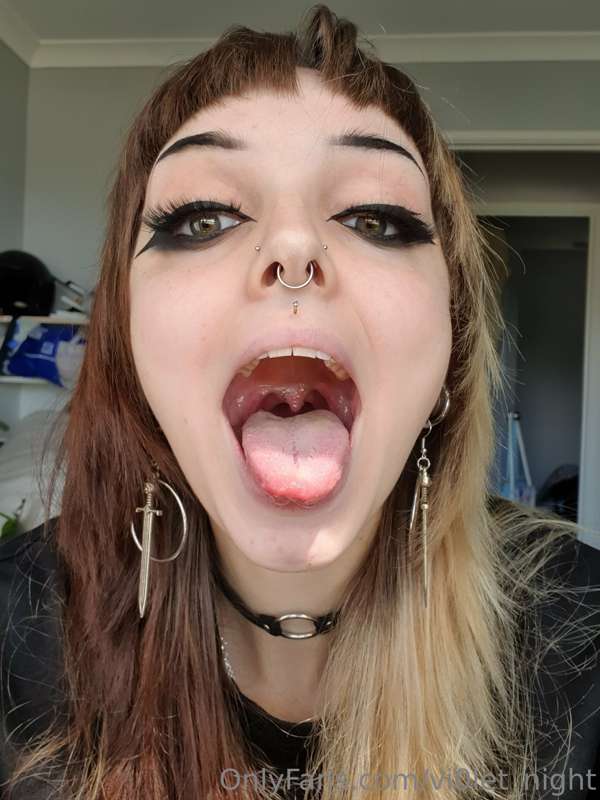 Some custom vore pics I did recently 💖
((Customs are only ev..