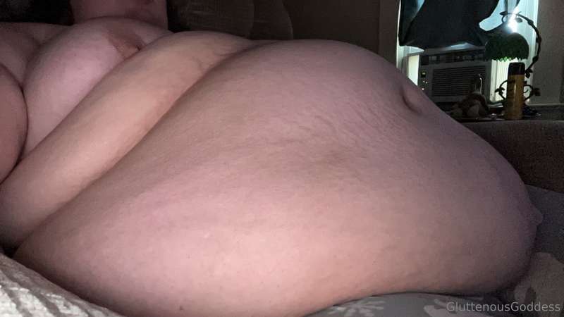 I love getting to work from home on Mondays~ just means I ca..