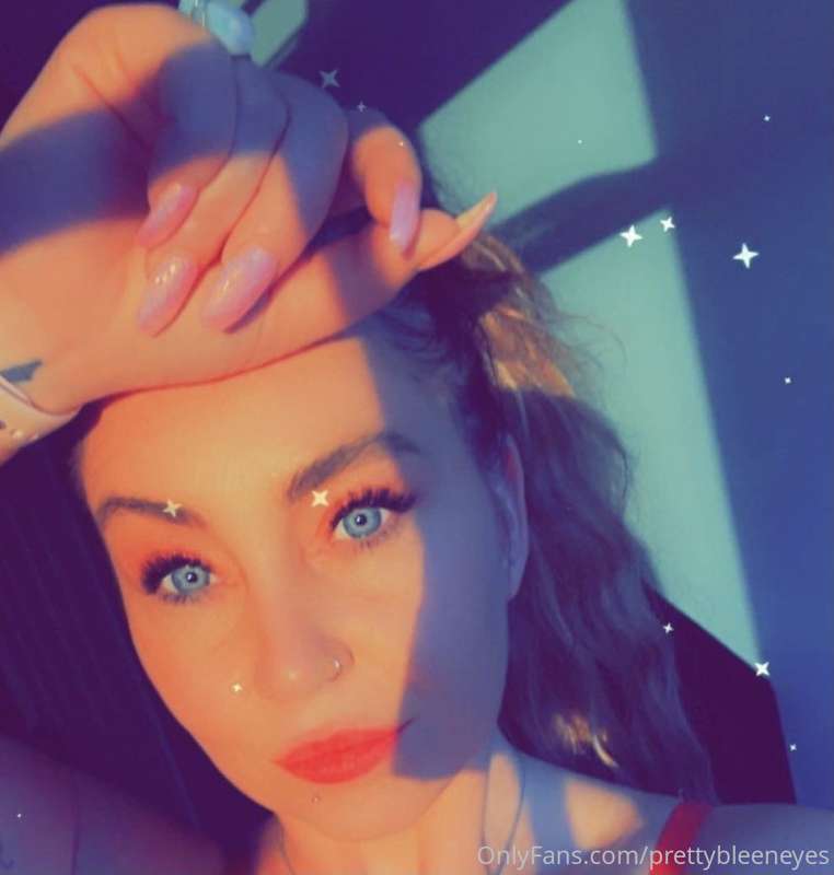 Availability for Snapchat video tonight … who’s in? 🙋‍♂️🙋🏼‍♀..