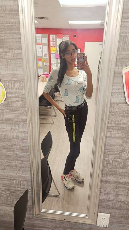 🦕✔️outfit check ✔️ 🦕...🥰❤️🖤Catch me on:💲 keydrianna🕓 Tiktok:..