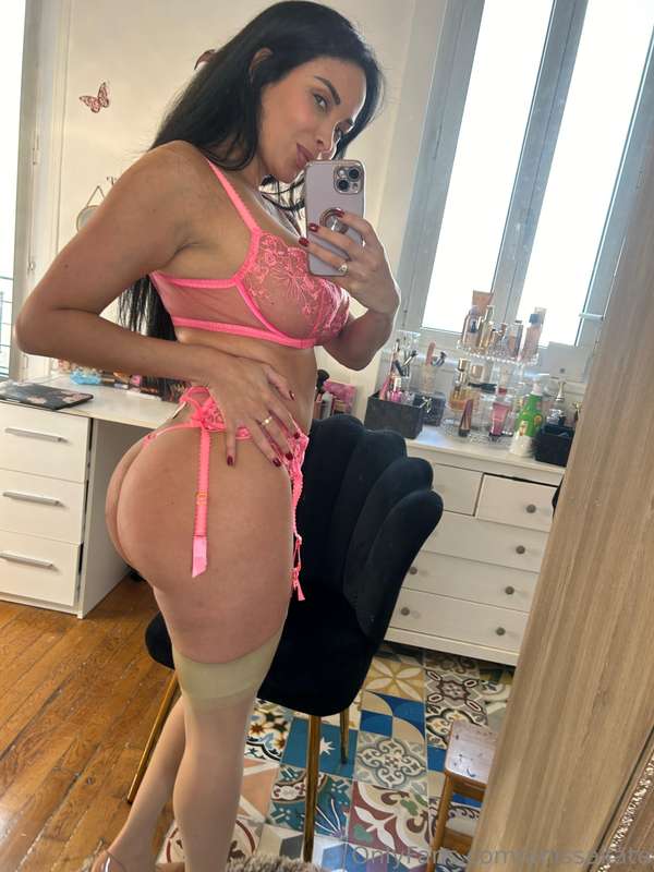Foto 648 de Anissa Kate en Tocromo