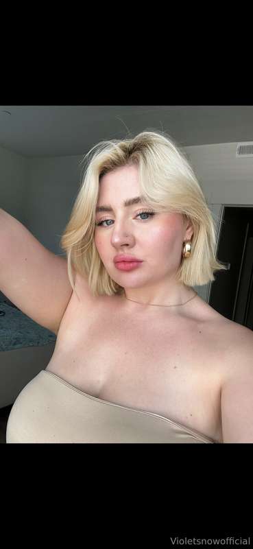violetsnowxo