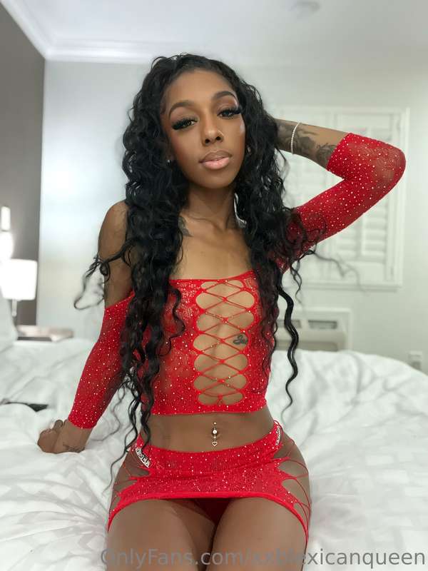 I bet you just want to rip this off me 🤭