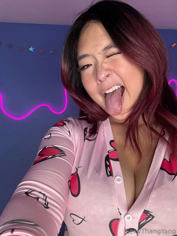 Pajamas all day 😜 