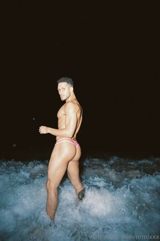 late night swim 💕🎀