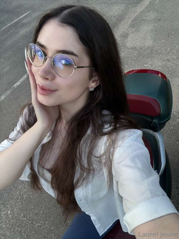Friday evening on my scooter 😍 evening rides are kinda becom..
