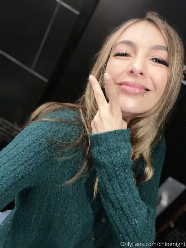 chloenight image #4