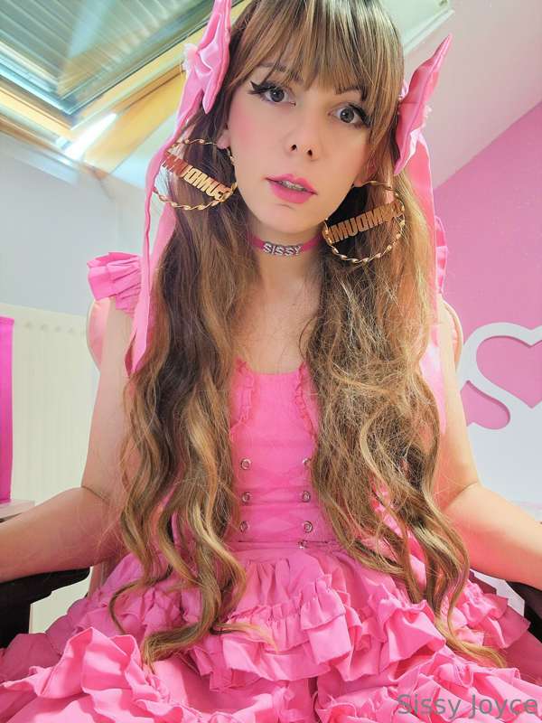 You can look very pretty without hormones!!I'm saying this, ..