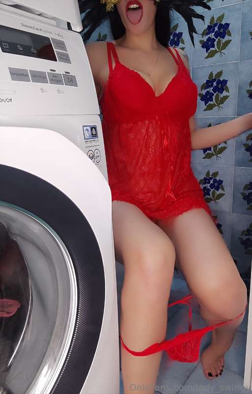Vieni a fare il bucato con me?
L'importante è a 90° ....grad..
