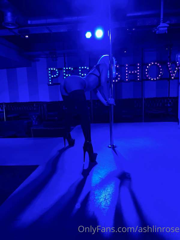 ✨PEEPSHOW✨
