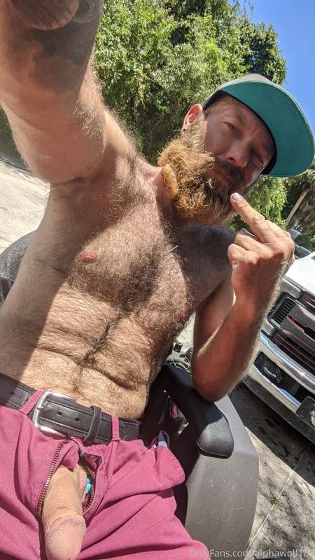 Could use some help mowing. 🐺🖤