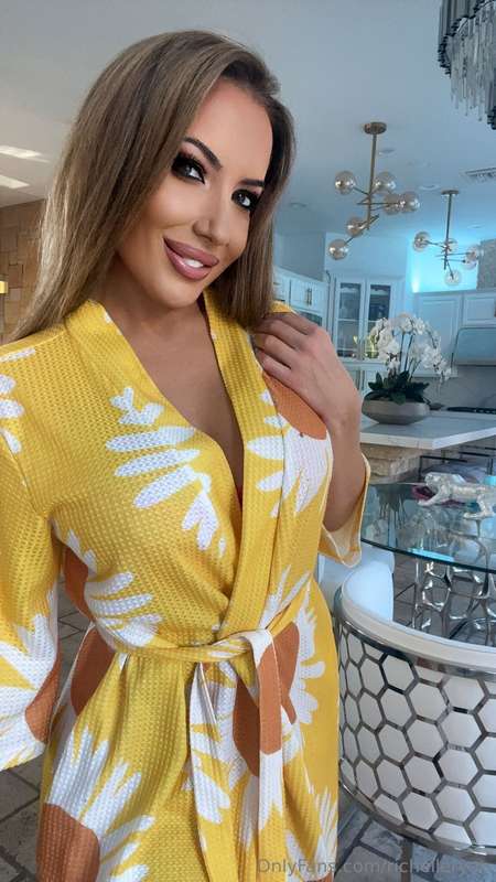 Photo 183 de Richelle Ryan sur Tocromo