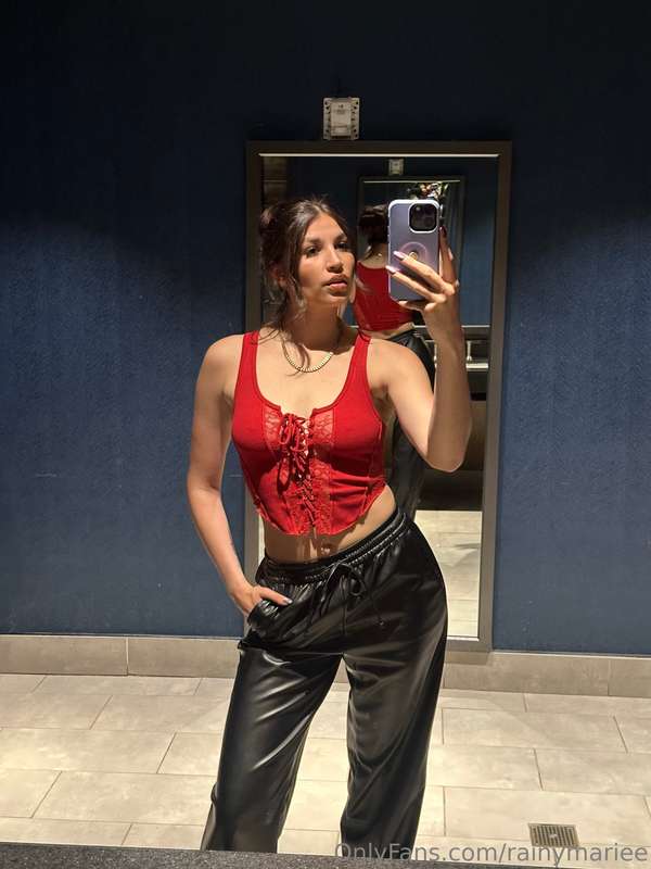 rainymariee image #0