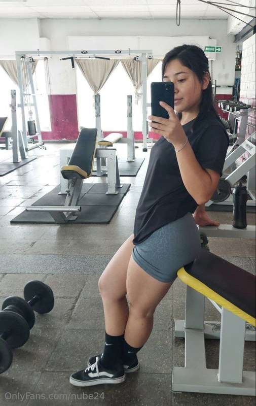 🔥 𝐈'𝐦 @anaah, 𝐭𝐡𝐞 𝐋𝐚𝐭𝐢𝐧𝐚 𝐛𝐫𝐮𝐧𝐞𝐭𝐭𝐞 𝐰𝐡𝐨 𝐜𝐨𝐦𝐛𝐢𝐧𝐞𝐬 𝐜𝐮𝐫𝐯𝐞𝐬 𝐚𝐧𝐝 𝐝𝐢..