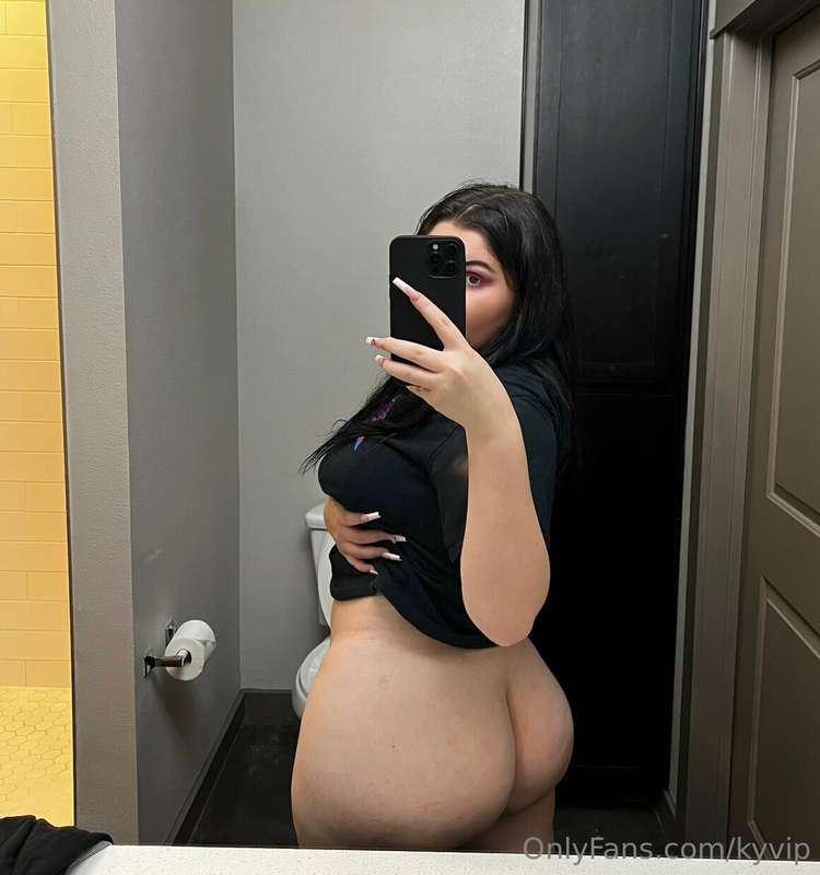 Mirror pic 🥵