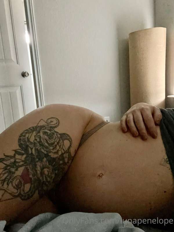 Just waking up, my body is soft and warm…and desires a nice ..