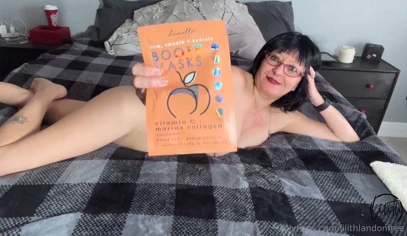 Self Care Sunday presents: Booty Mask and chatting about not..