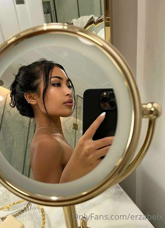 do i look good for you 😏