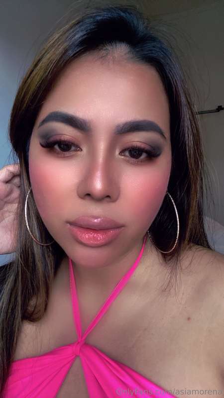 How’s my makeup? 