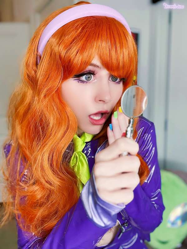 Solving mysteries on my premium account 😄 @jadebunnievip