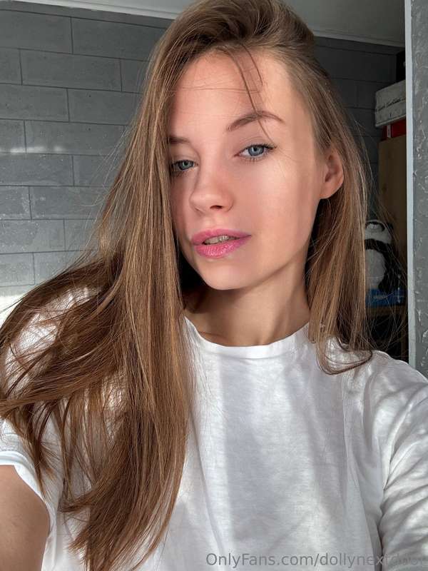 dollynextdoor
